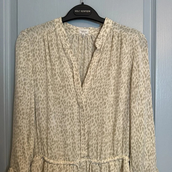 Babaton Bennett Dress Size XS 100% Silk Giraffe Print Mini Travel DAMAGED READ - Picture 4 of 15